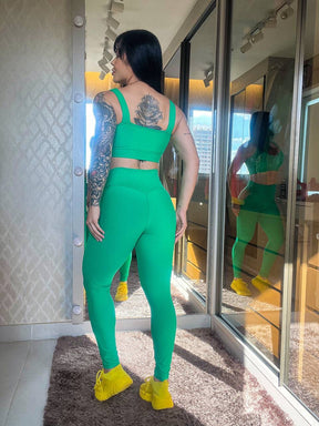 Conjunto Emerald Flow – Energia, Elegância e Conforto em Movimento