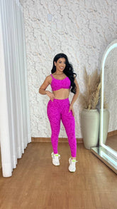 Conjunto Geometric Fit – Realce, Conforto e Poder Feminino