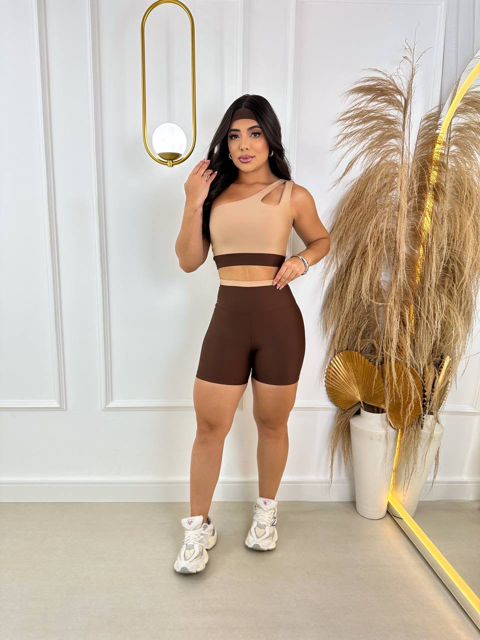 Conjunto Sculpt Cut – Suplex Premium com Detalhe na Alça