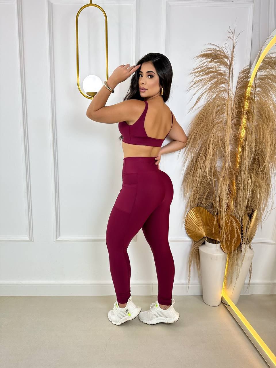 Conjunto Fitness Vinho Imperial – Top e Legging