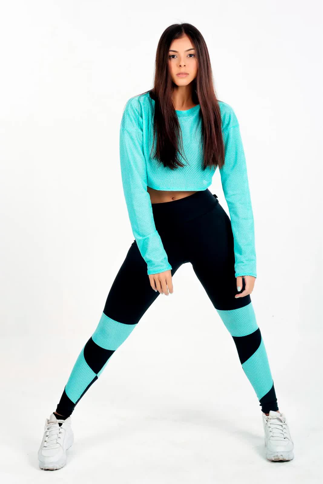 Conjunto Azul celeste - Cropped De telinha + Legging